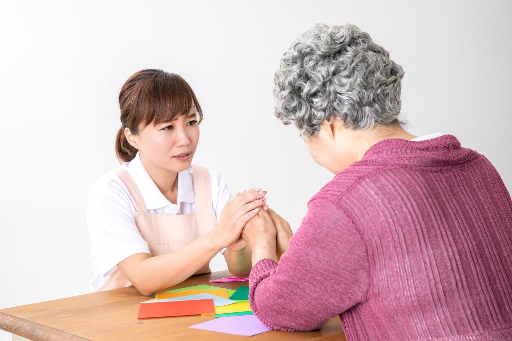 高齢者にある老人性うつって何 原因や症状 治療法 認知症との違いを説明します 医療法人東横会 心療内科 精神科 たわらクリニック